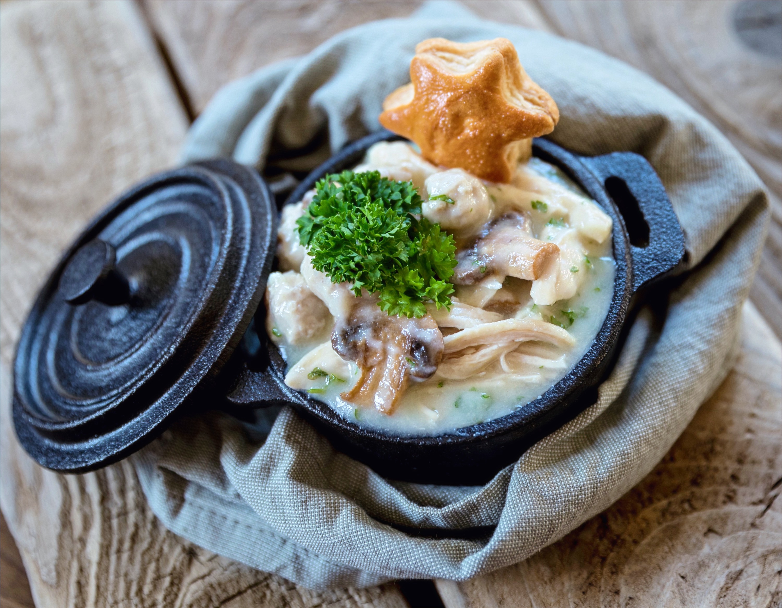 Kana - Vol au vent_edited.jpg